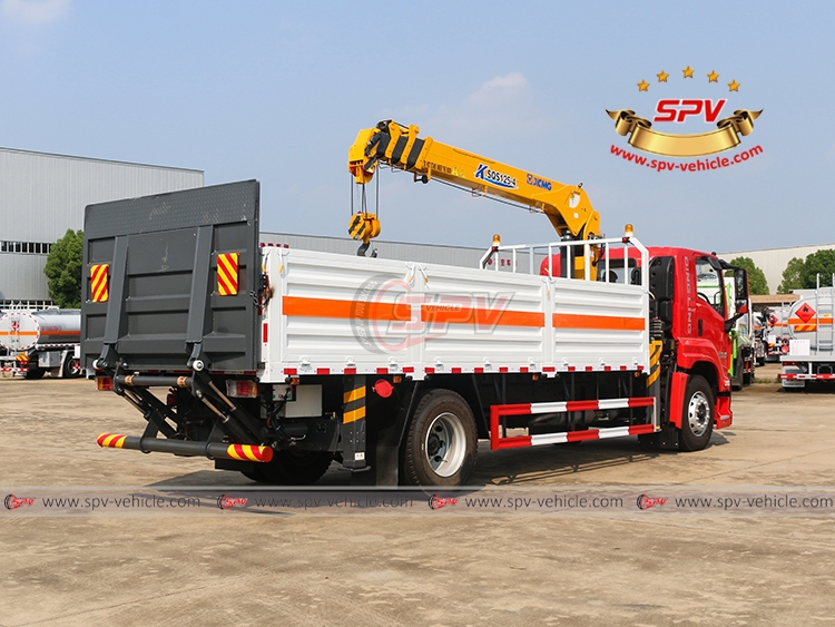 Cargo Turck with Crane ISUZU - RB